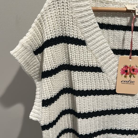 Entro Large Stripe Knit Cap Short Sleeve Sweater Top - Picture 7 of 10